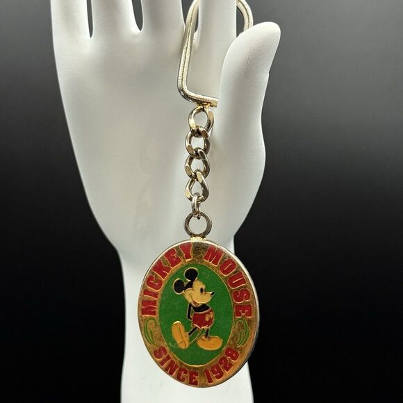 Vintage Disney Ellon Signed Mickey Mouse Since 1998 Keyring - Picture 4 of 7